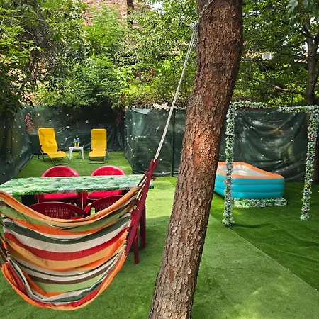 Happy House Garden Apartment *